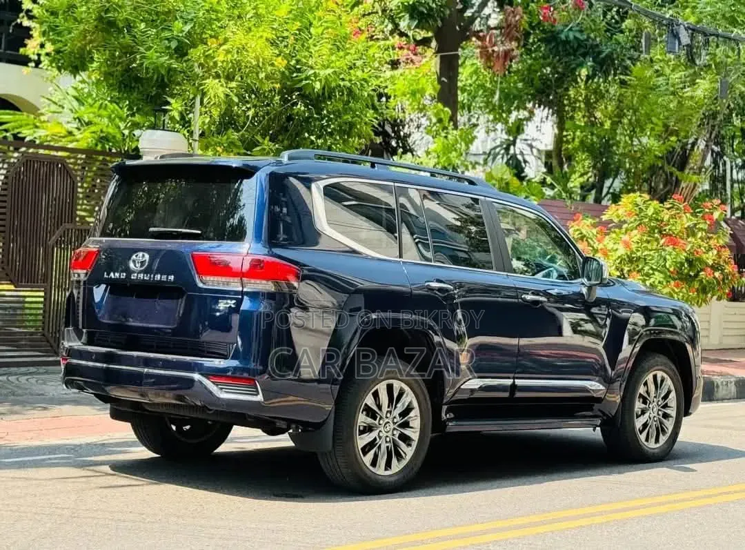 Toyota Land Cruiser 3.3 Diesel 4WD 2022 Blue