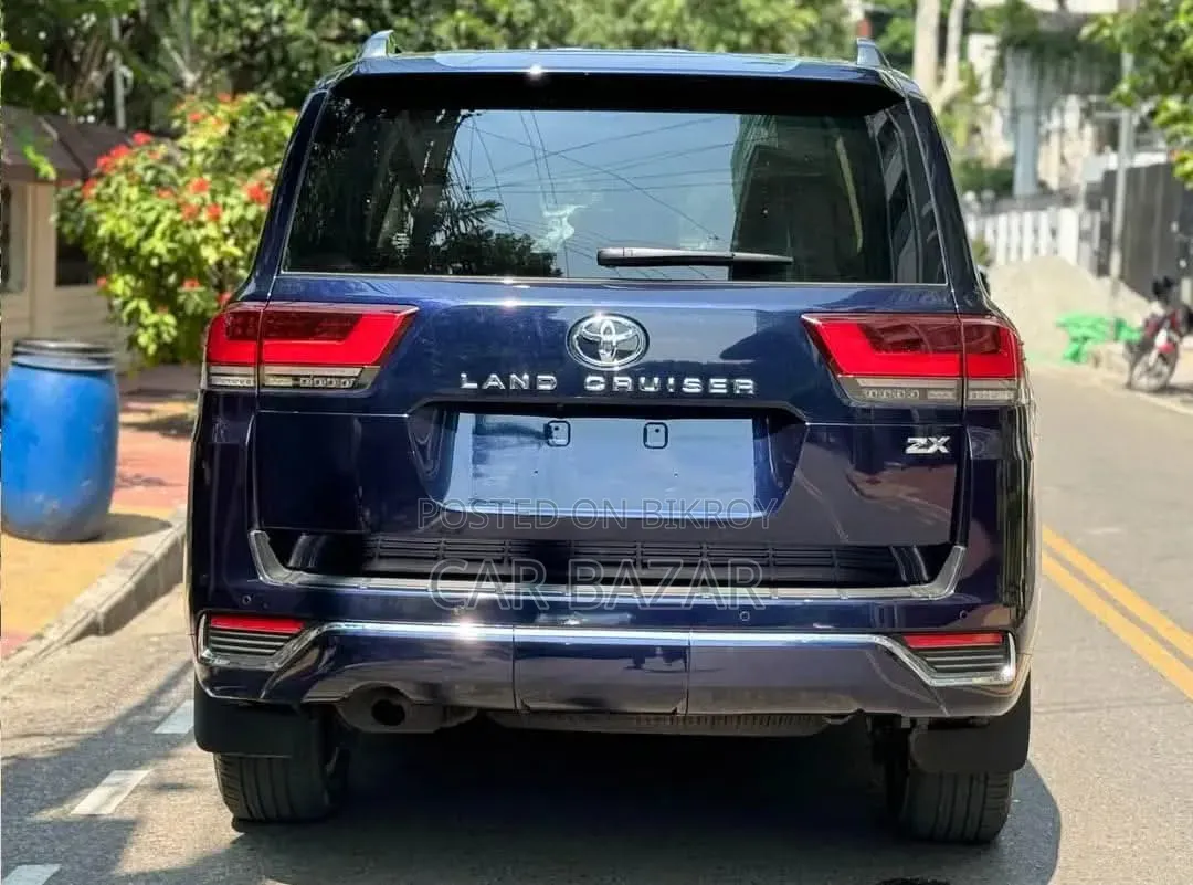 Toyota Land Cruiser 3.3 Diesel 4WD 2022 Blue