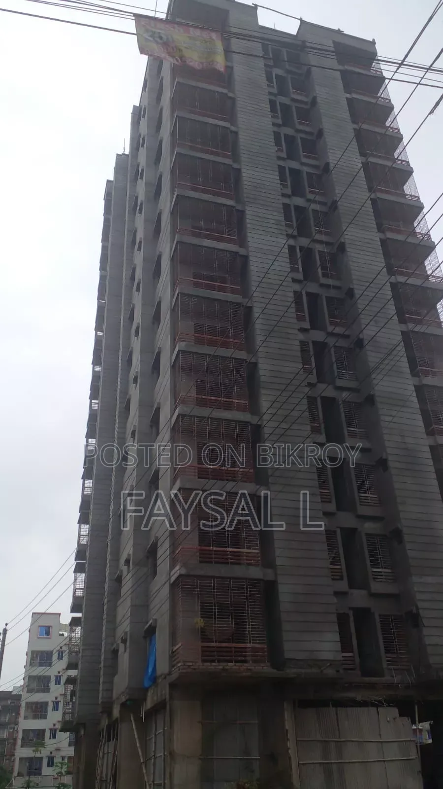 গ্রীন মডেল টাউনে বি-ব্লকে ফ্ল্যাট বিক্রয় হবে।