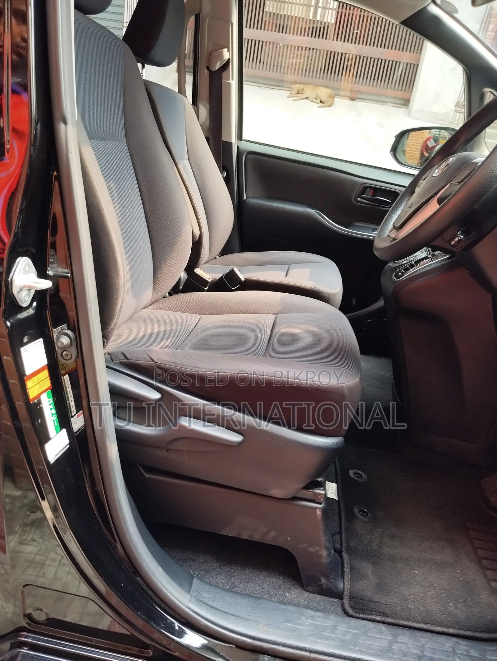 Toyota Noah 2020 Black