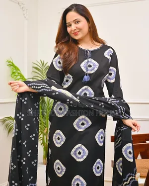 বাটিক থ্রি পিস