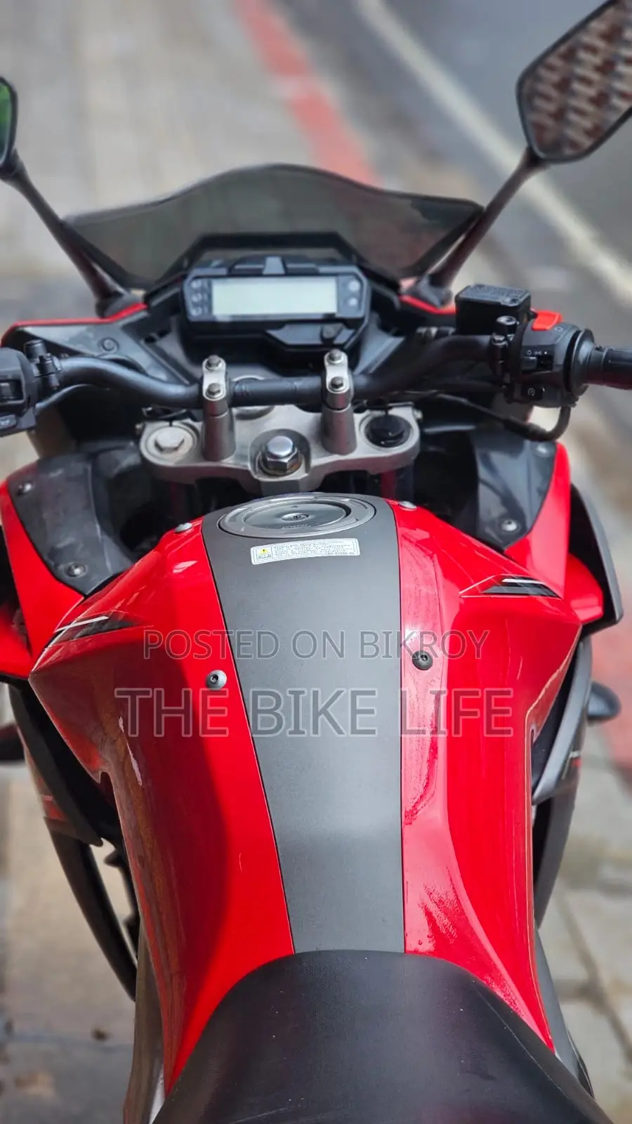 Yamaha YZF-R 2018 Red