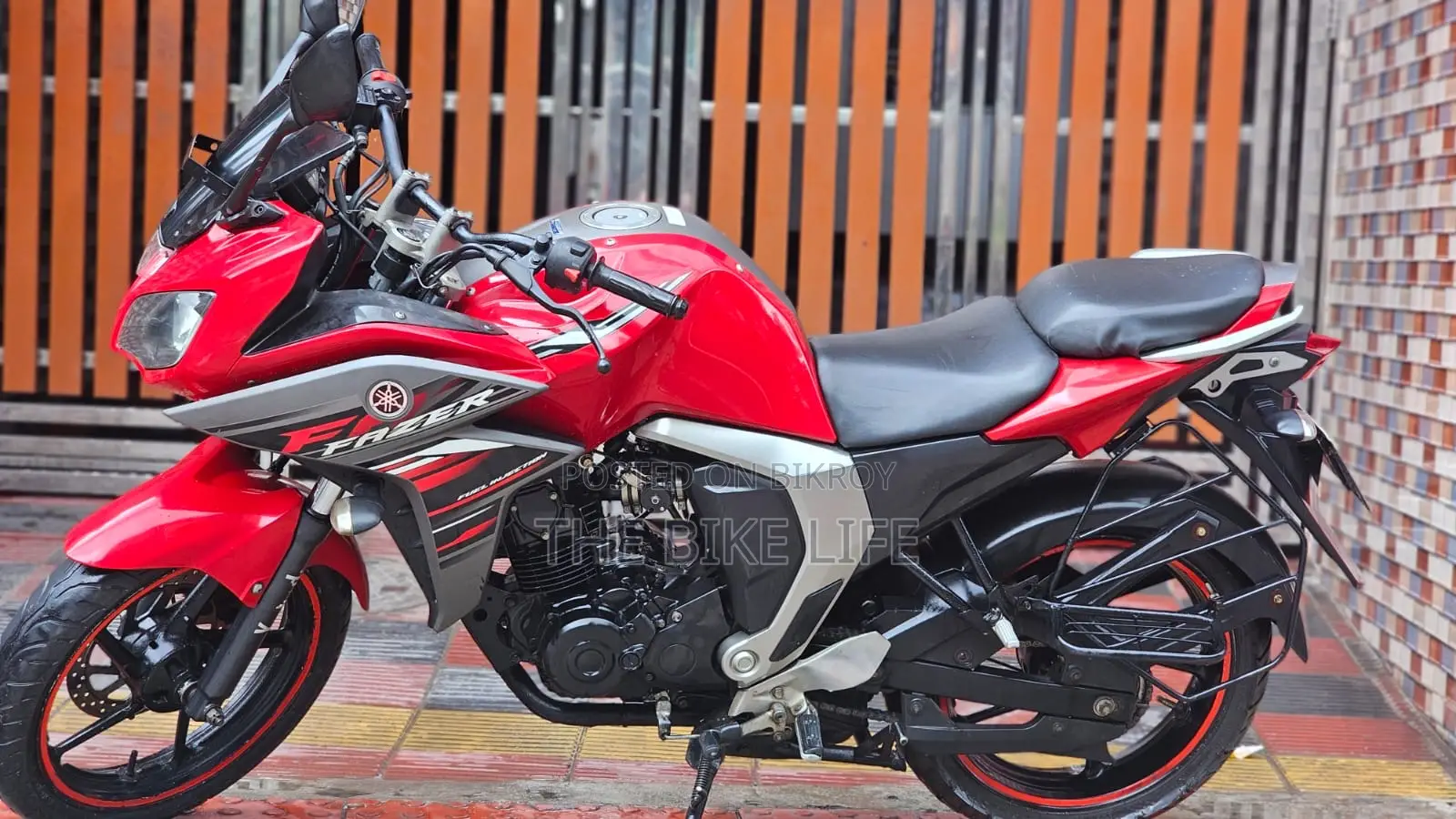 Yamaha YZF-R 2018 Red