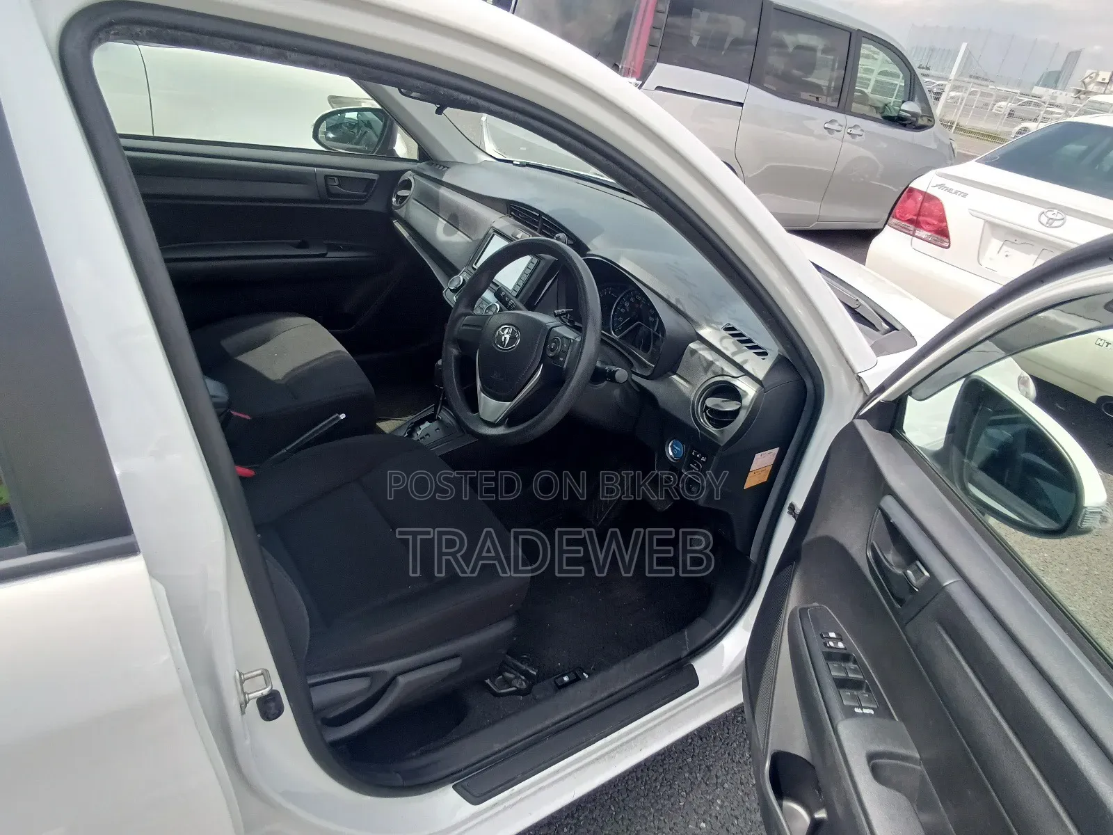 Toyota Axio 2021 White