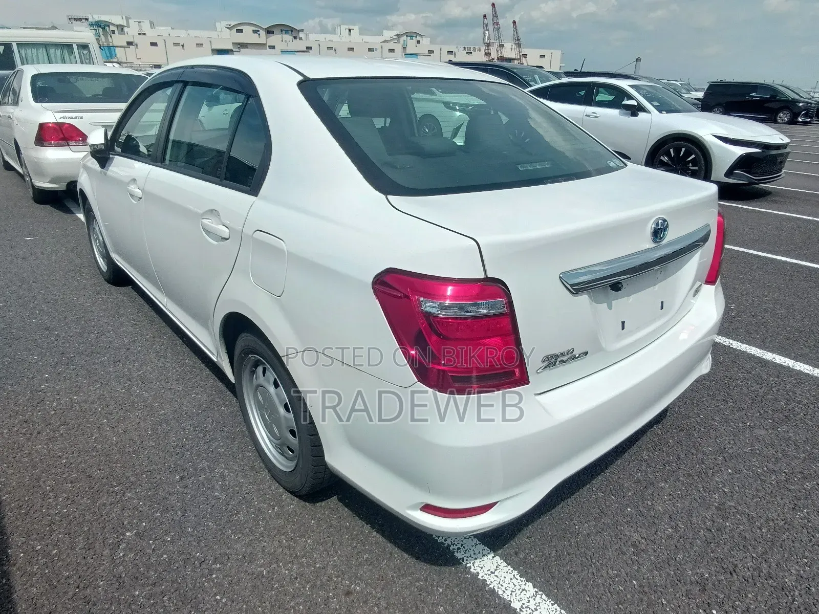Toyota Axio 2021 White