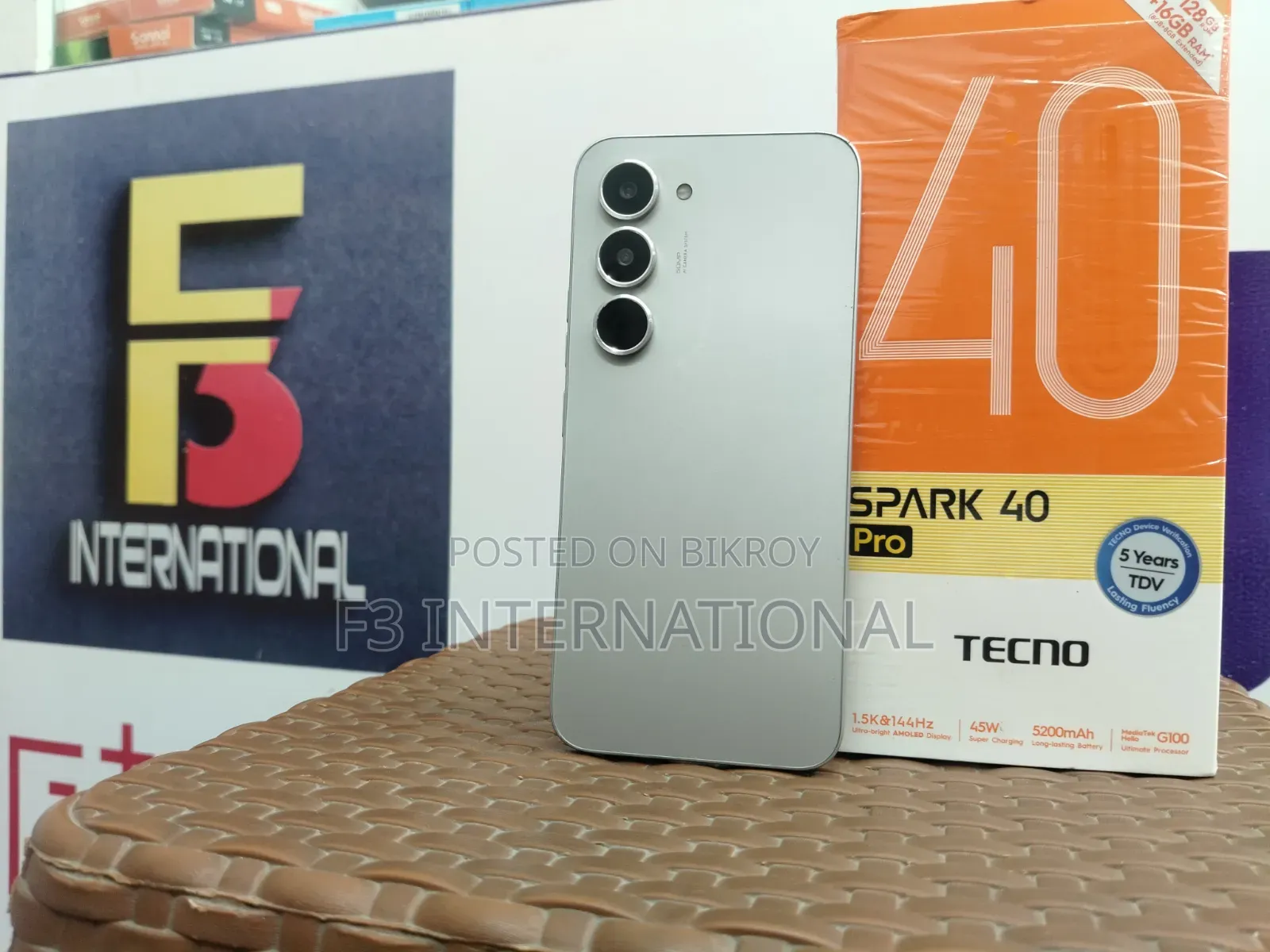 Tecno Spark 40 Pro 128 GB Black