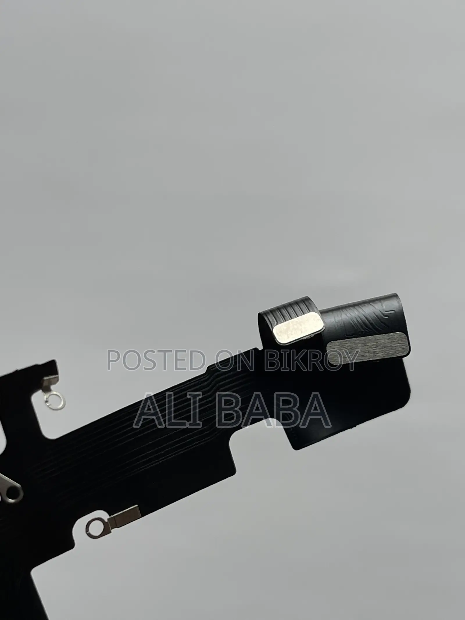 iPhone 13 Charging Logic