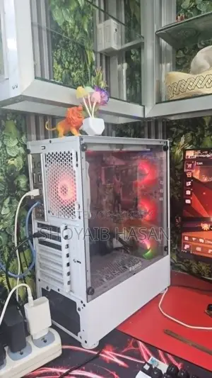 Desktop Computer 8GB AMD Ryzen 5 SSD 128GB
