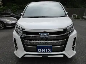 Toyota Noah 1.8 Front Wheel Drive Hybrid (7 seater) 2021 Pearl