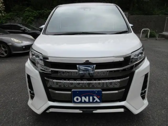 Toyota Noah 1.8 Front Wheel Drive Hybrid (7 seater) 2021 Pearl