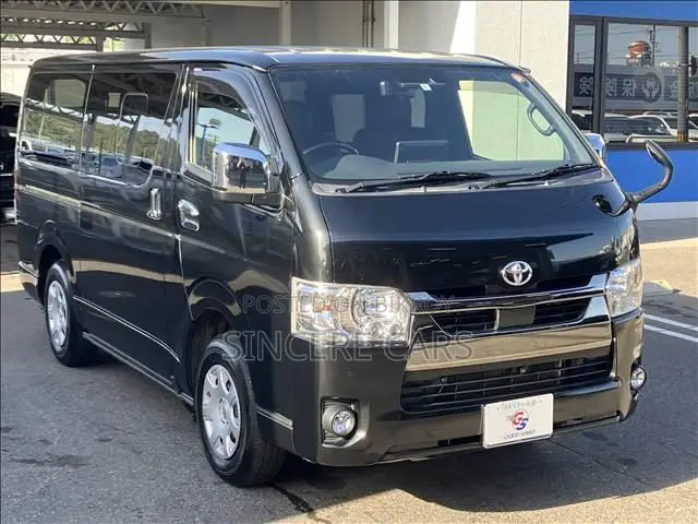 Toyota HiAce 2022 Black