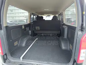 Toyota HiAce 2022 Black