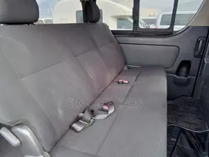 Toyota HiAce 2022 Black