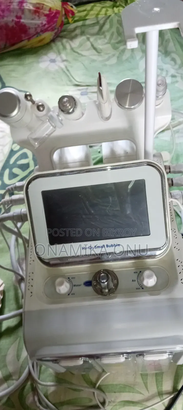 Hydra Facial Machine 7 in 1