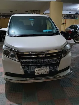 Toyota Noah 2014 White