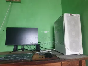Desktop Computer MSI 8GB AMD Ryzen 5 SSD 256GB