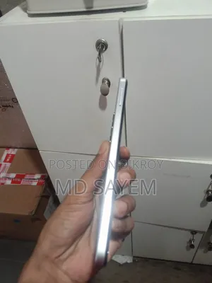 Infinix Hot 60i 128 GB Silver