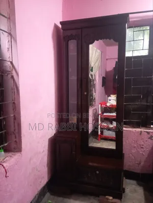 জরূরী টাকা দরকার তাই বিক্রি করতে চাচ্ছি।