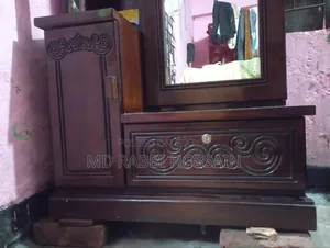 জরূরী টাকা দরকার তাই বিক্রি করতে চাচ্ছি।