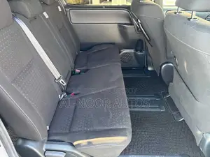 Toyota Noah 2.0 AWD (8 Seater) 2021 Pearl