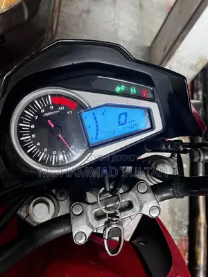 হিরো হাঙ্ক ১৫০আর এক্সটেক ২০২১ রেড