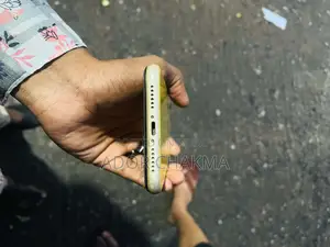 অ্যাপল আইফোন এক্সআর ৬৪ জিবি ইয়েলো
