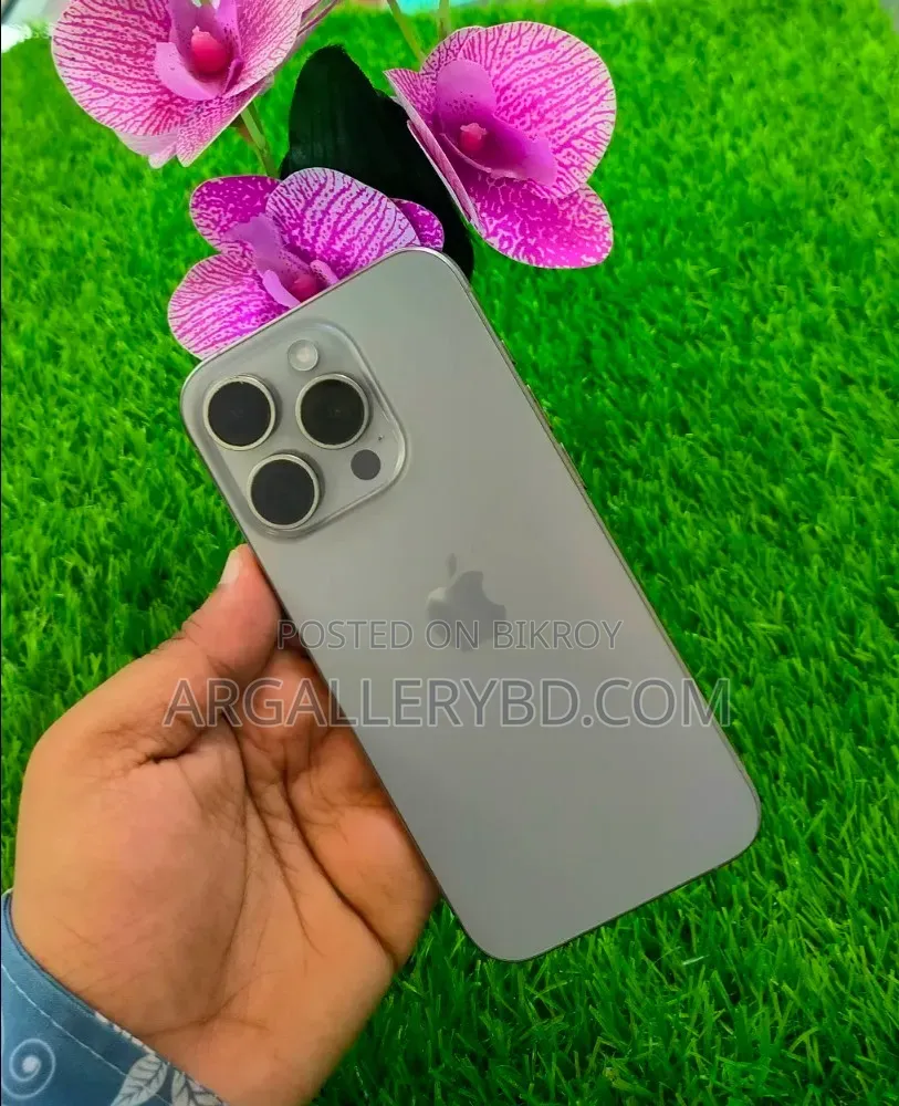 অ্যাপল আইফোন ১৫ প্রো ১২৮ জিবি সিলভার