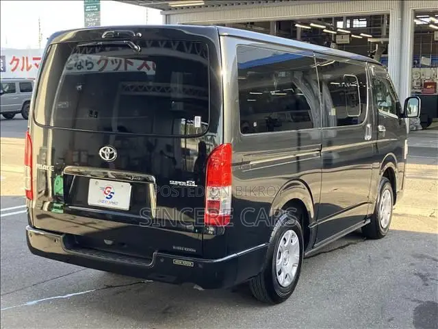 Toyota HiAce 2023 Black