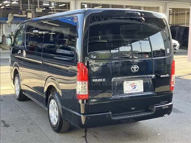 Toyota HiAce 2023 Black