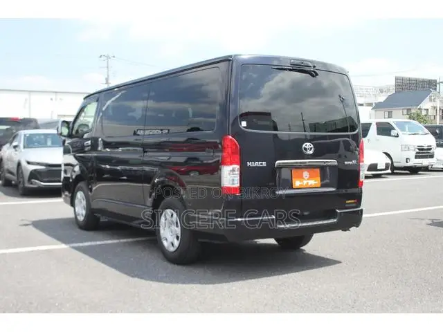 Toyota HiAce 2023 Black