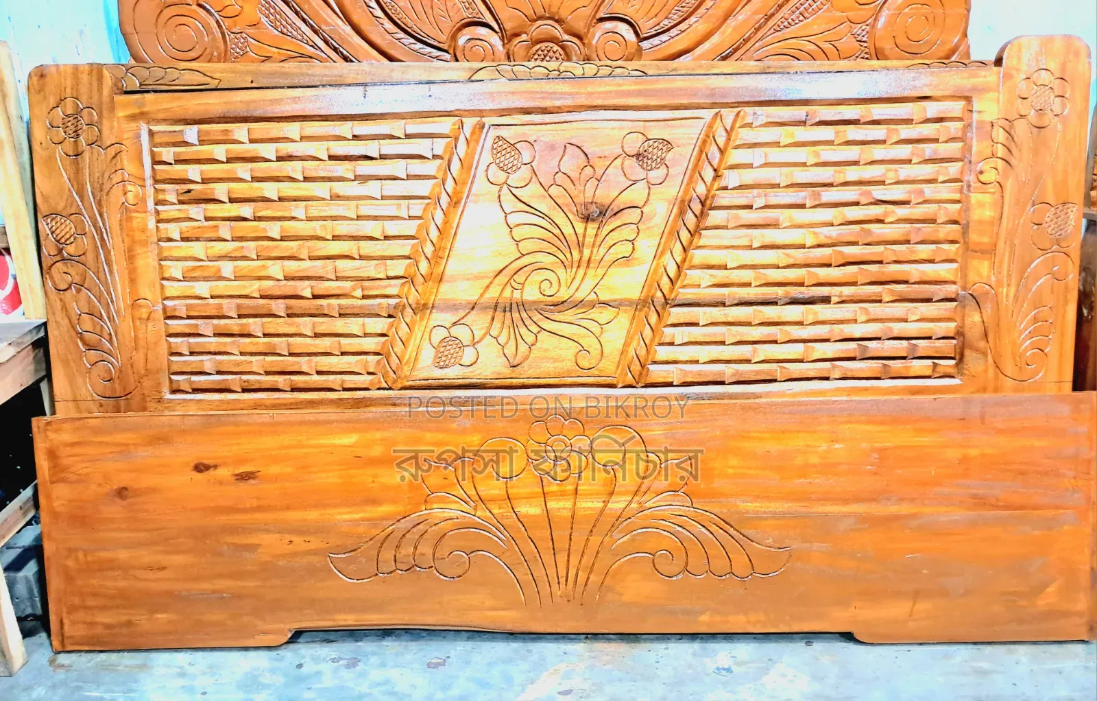 ৬ফিট ৭ ফিট সেমি বক্স খাট