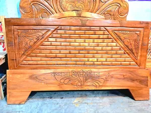 ৬ফিট ৭ ফিট সেমি বক্স খাট