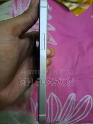 অ্যাপল আইফোন ১৩ ১২৮ জিবি সাদা