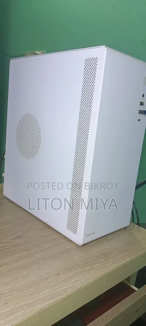 Desktop Computer MSI 8GB AMD Ryzen 5 SSD 256GB