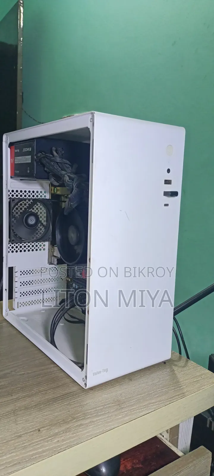 Desktop Computer MSI 8GB AMD Ryzen 5 SSD 256GB