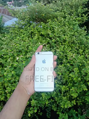 Apple iPhone 6s 64 GB Silver