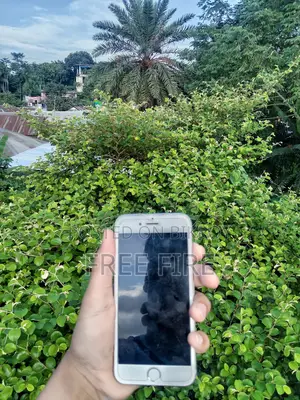 Apple iPhone 6s 64 GB Silver