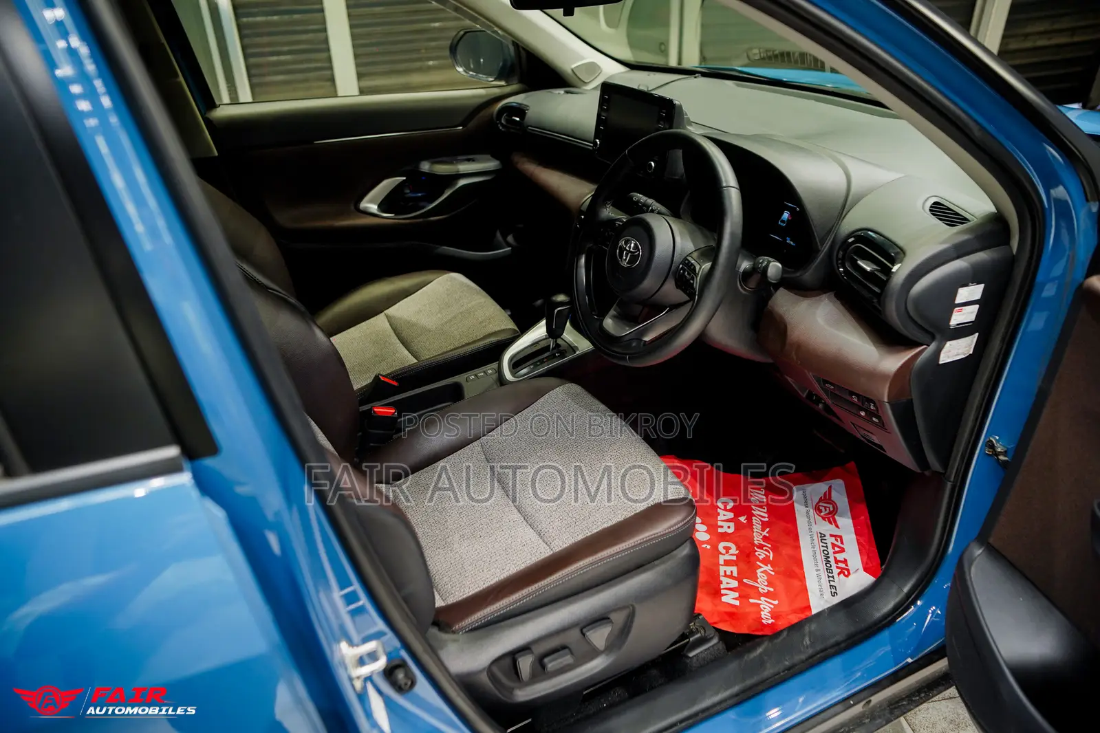 Toyota Yaris Cross 2021 Blue