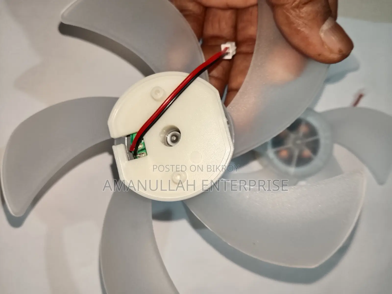 5-blade White DC Brushless Cooling Fan | JST Connector Replacement