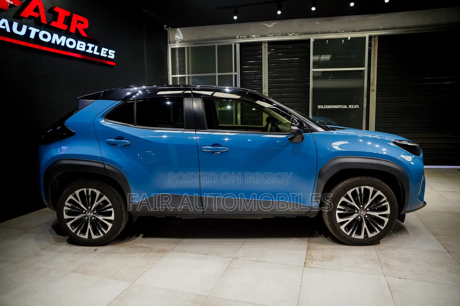 Toyota Yaris Cross 2021 Blue