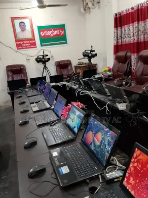 ল্যাপটপ ডেল ৩জিবি ইন্টেল এসএসডি ২৫৬জিবি