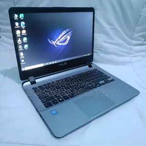 Laptop Asus 4GB Intel SSD 500GB