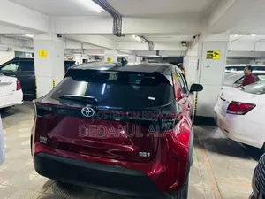 Toyota Yaris Cross 2021 Maroon