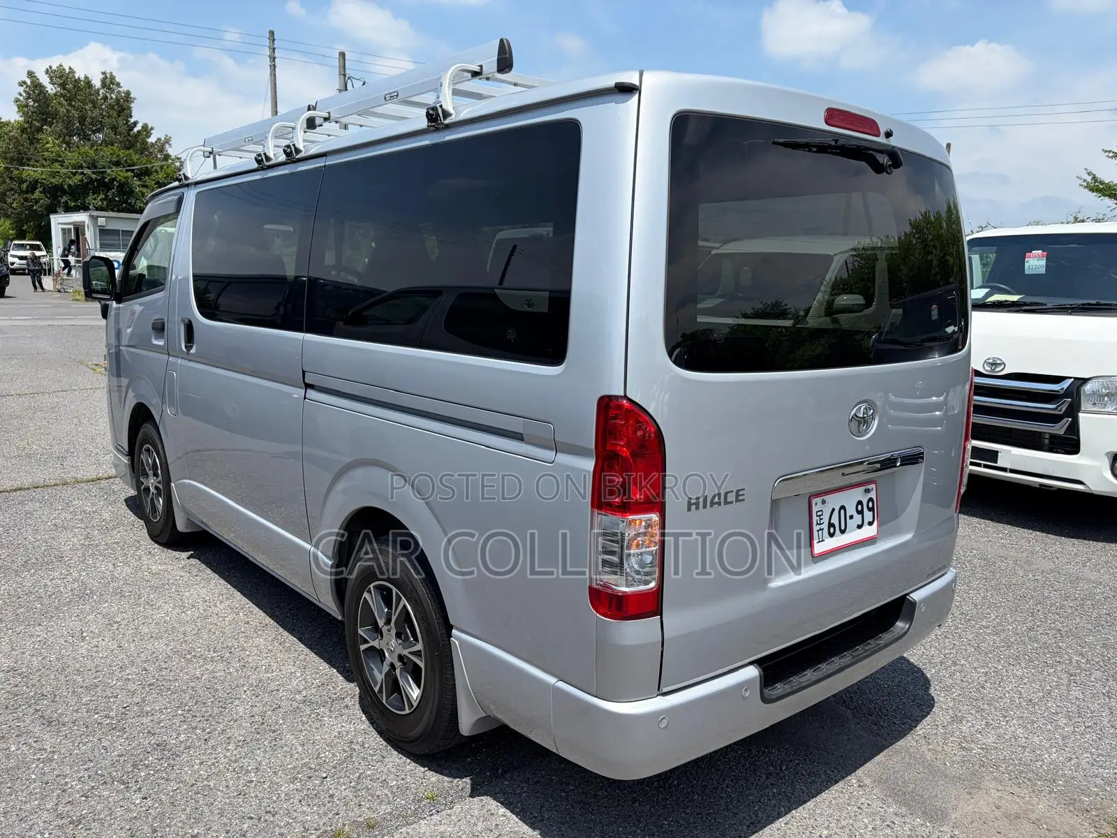 Toyota HiAce 2021 Silver