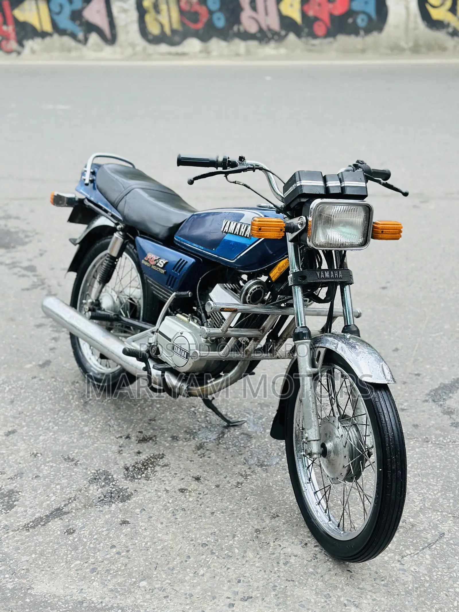 Yamaha 2002 Blue