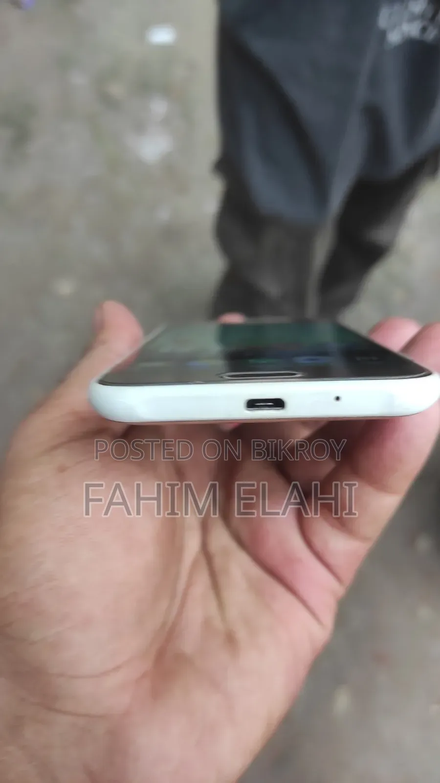 Samsung Galaxy J2 8 GB Bronze