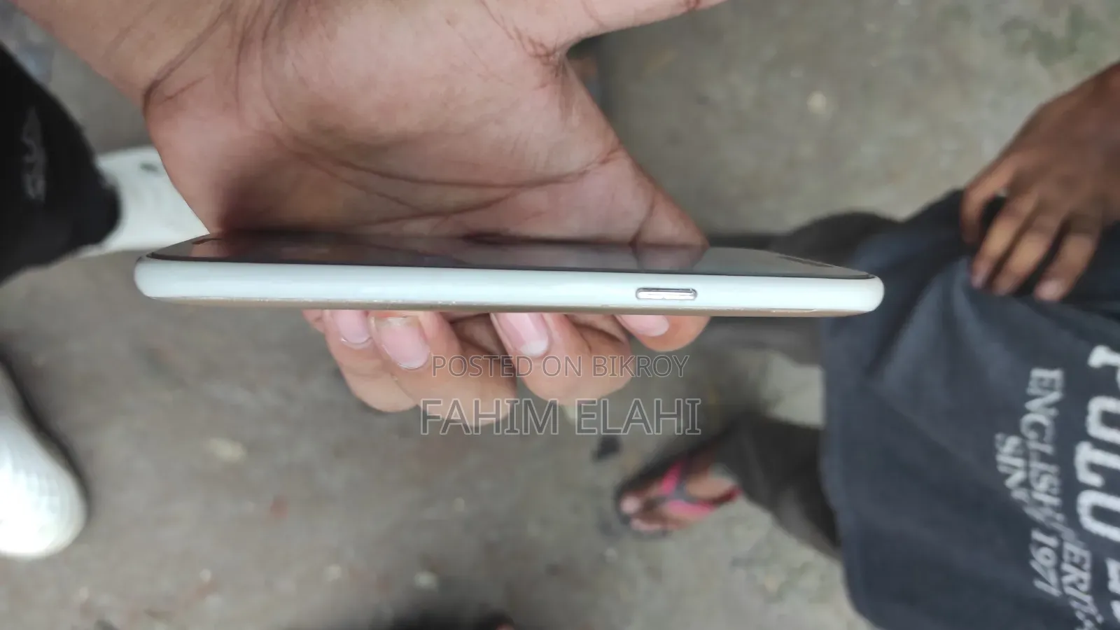 Samsung Galaxy J2 8 GB Bronze