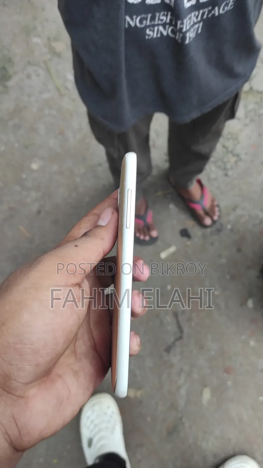 Samsung Galaxy J2 8 GB Bronze