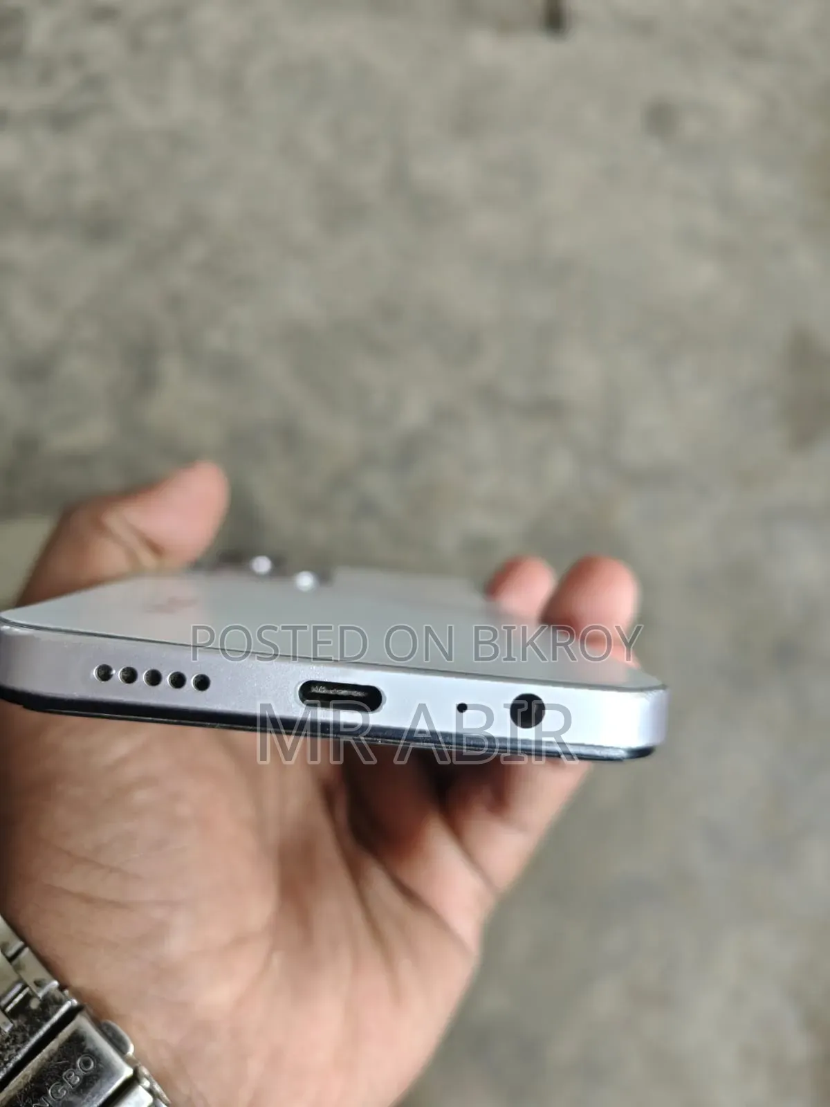 Vivo Y19s 128 GB White