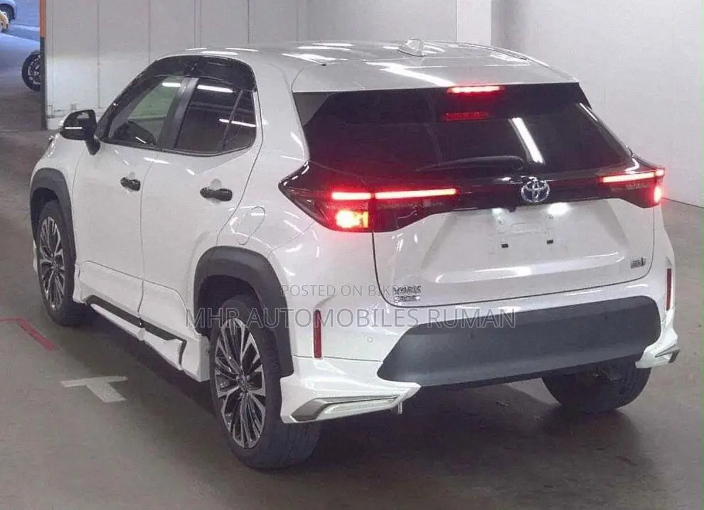 Toyota Yaris Cross 2021 Pearl